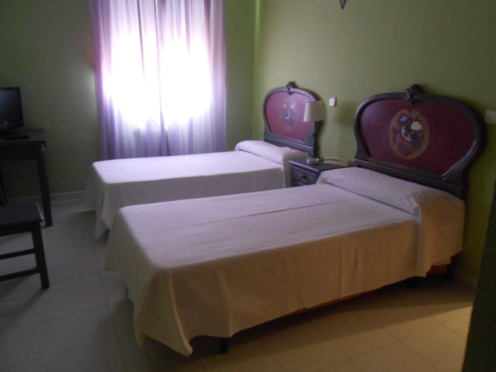 Hostal Burgos Torrecaballeros Dış mekan fotoğraf
