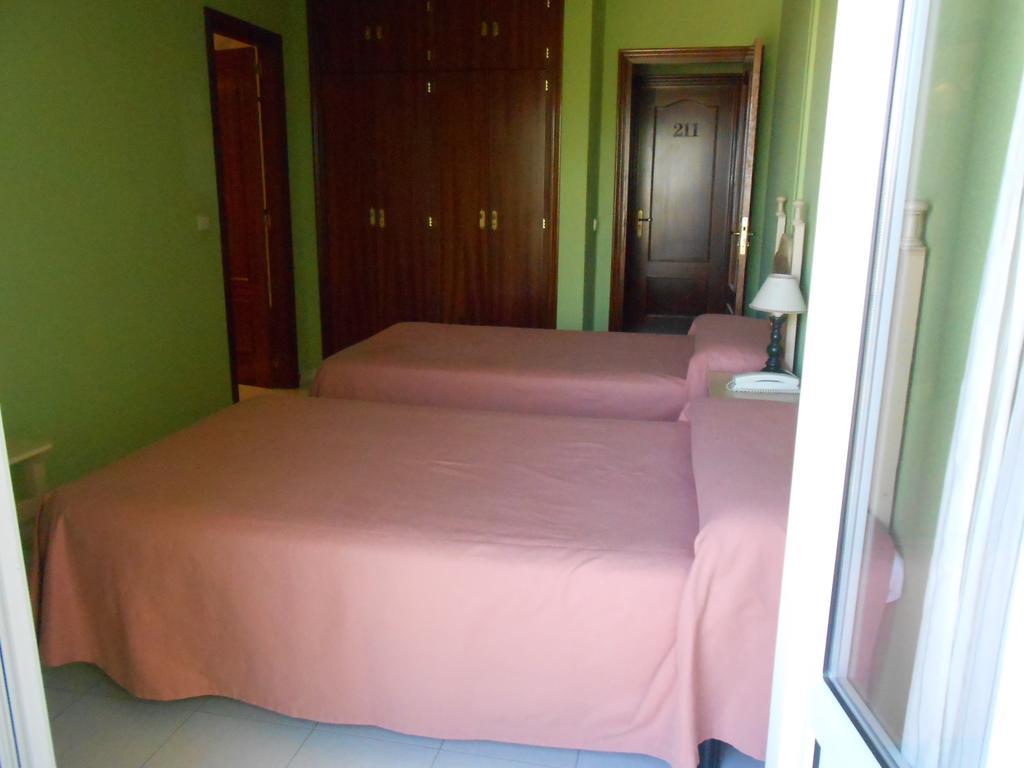 Hostal Burgos Torrecaballeros Oda fotoğraf